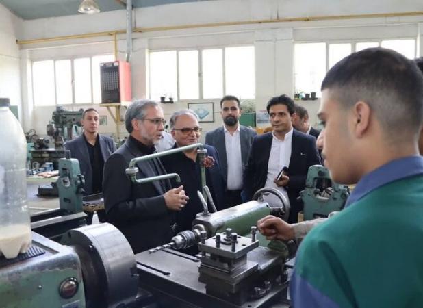 نخستین آموزشگاه هوش مصنوعی سمنان راه اندازی شد