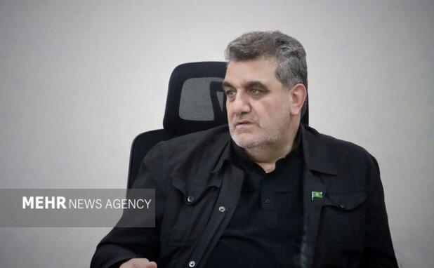 استاندار سمنان در نقش مداح؛ کولیوند در جمع عزاداران حسینی