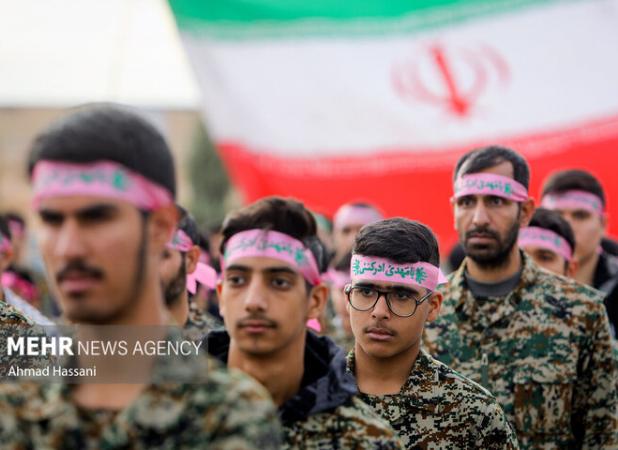 «بسیجی» از نگاه قرآن؛ مجاهدانی که خدا دوستشان دارد