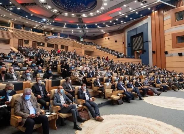 تعامل مدیران اقتصادی و صنعت مالی کشور