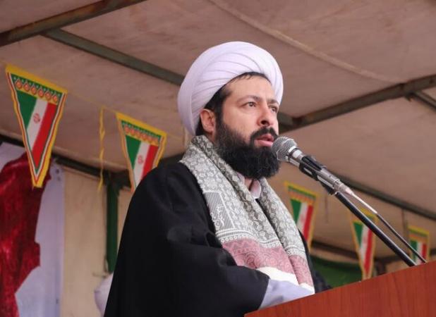 شاخصه مدیریت جهادی کارآمدی در جهت حل مشکلات مردم است