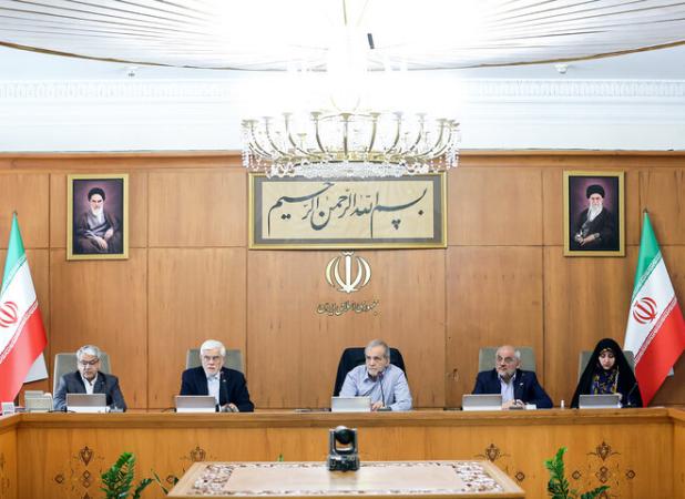 تلاش دولت ارائه بودجه بدون کسری به مجلس است