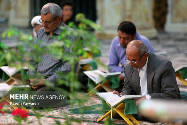 مراسم جزء‌خوانی قرآن کریم در مسجد جامع سنندج برگزار می‌شود