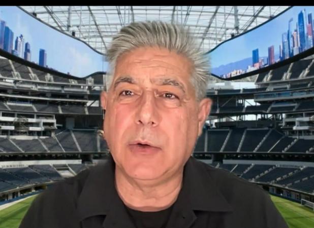 افشاگری افشین قطبی: لپ‌تاپم را شکستند و به قلبم خنجر زدند