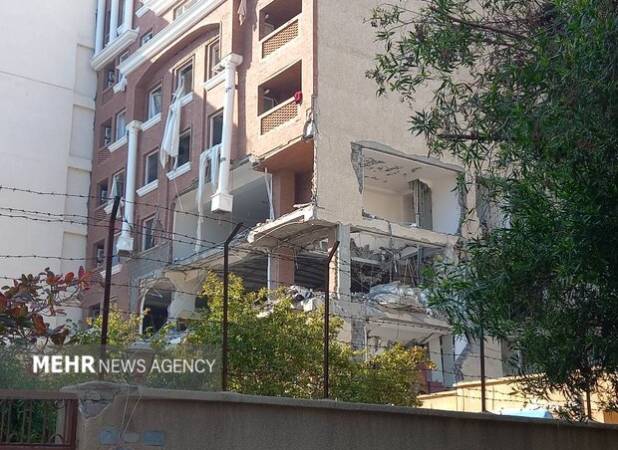 گزارش میدانی خبرنگار مهر از محل انفجار مجتمع مسکونی در بندرعباس 