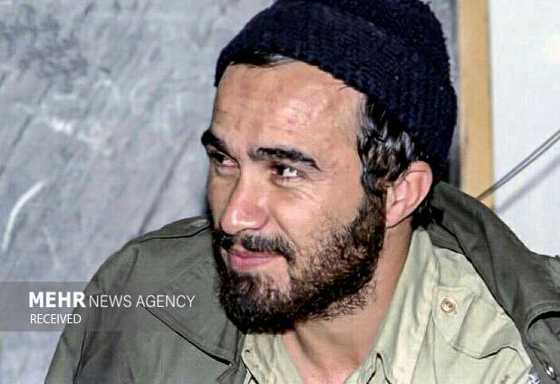 به هر طرف که نظر می‌کنم شهیدی هست...