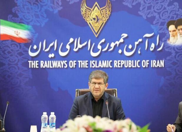  با شرایط آرمانی ایمنی در راه‌آهن فاصله داریم