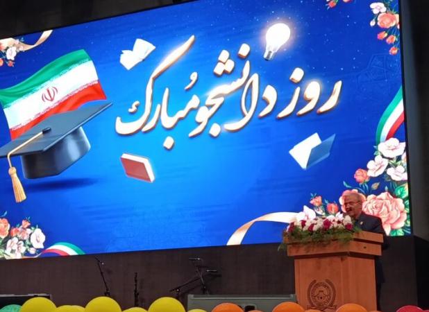 ۱۶ آذر یادآور استکبارستیزی دانشجویان است