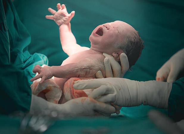 مادر شدن، عامل کاهش سرطان در زنان