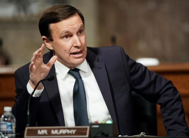 سناتور آمریکایی: هر اقدام نظامی ترامپ، بدون مجوز کنگره غیرقانونی است