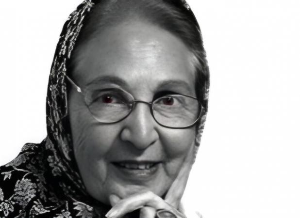 ثمینه باغچه‌بان؛ پلی میان دنیای سکوت و دنیای کلمات