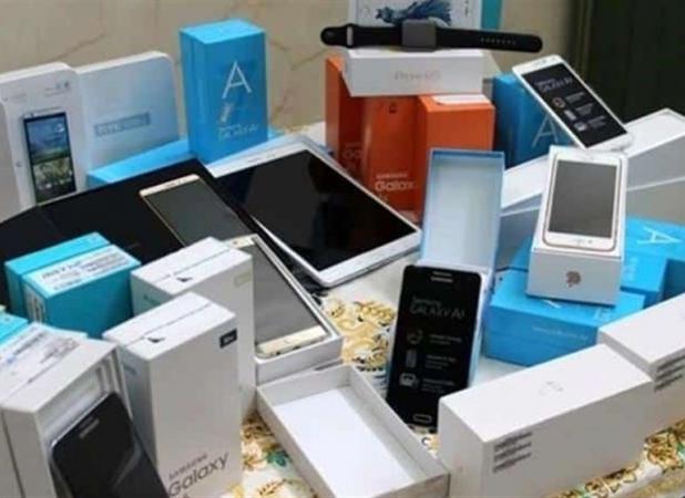 سازوکار واردات «آیفون» قیمت ارز را بالا برد