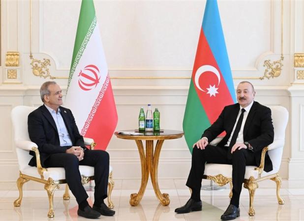 گفتوگوی کوتاه پزشکیان با علیاف به زبان آذری