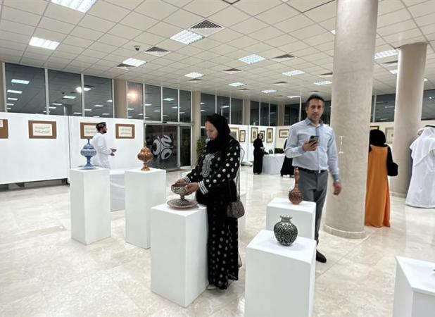  استقبال عمانی‌ ها از کتاب های مذهبی ایرانی