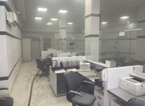 باخدا: حریق در شعبه بانک سیدی مشهد منجر به مصدومیت ۲ نفر شد