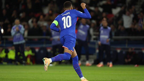 سرنوشت پلیسی که 60 هزار یورو از ام باپه گرفت