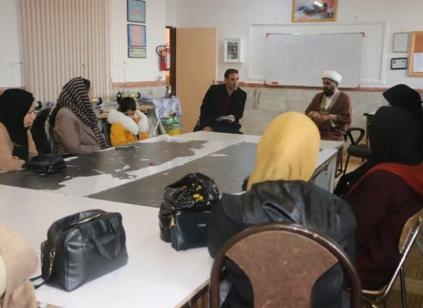 سبزی: خانواده سنگ بنای اصلی تربیت نسل جوان و جامعه اخلاق‌مدار است