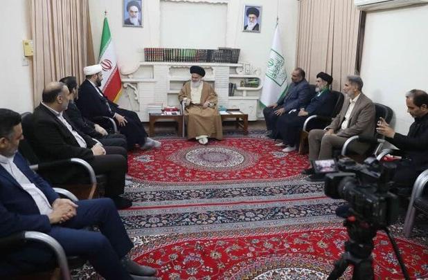 دستگیری از نیازمندان کفاره گناهان کبیره است