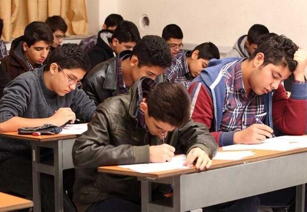 معاون آموزش و پرورش ایلام: دوره متوسطه گذرگاه سرنوشت‌ساز نسل جوان است