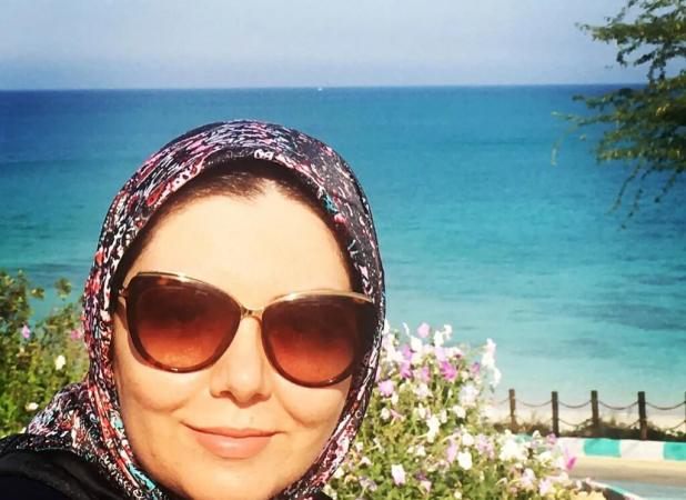 قاب‌هایی از آزاده نامداری در جزیره کیش، ۴۲ روز قبل از فوت