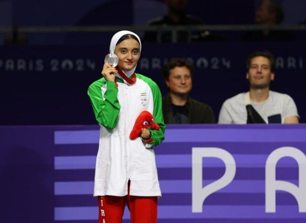 دختر پاراتکواندو: نگاه‌ رئیس جمهور به المپیکی‌ها و پارالمپیکی‌ها یکسان باشد