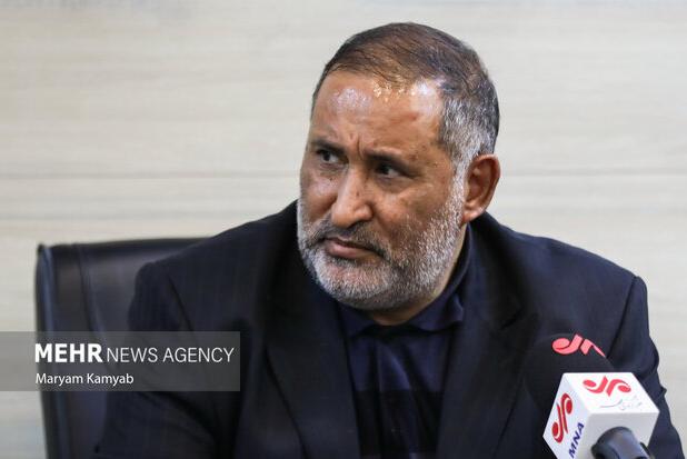 حماسه پیروزی علیرضا قزوه؛ صلح، زمانی‌ست، جانگدازتر از جنگ