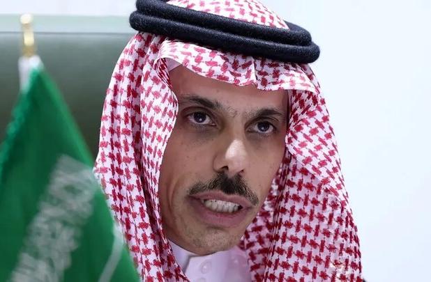 تماس تلفنی وزیر خارجه عربستان با «عراقچی»/ حمایت ریاض از تهران