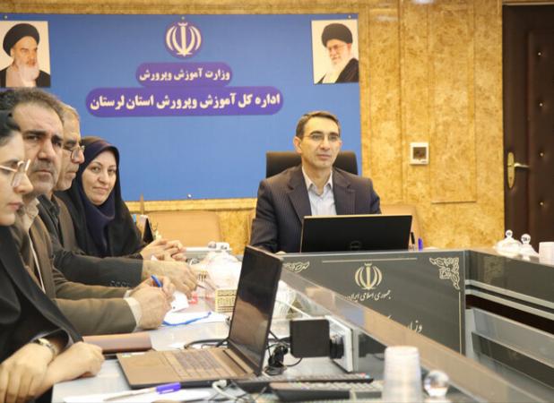 انتصاب مدیران مدارس شاهد دستخوش تغییرات سلیقه‌ای و سیاسی نشود