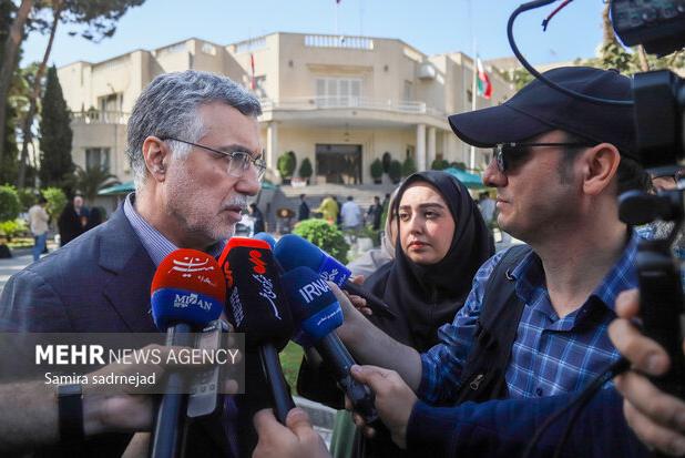 ظفرقندی: پلتفرم‌های حمل دارویی در مرحله عملیاتی قرار می‌گیرند