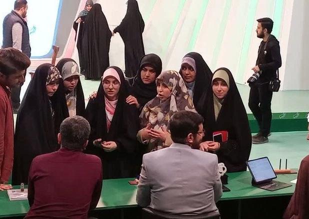 نرجسانه پاتوقی برای دختران همدانی