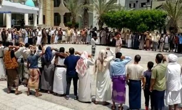 تجمع یمنی‌ها در محکومیت هتک حرمت قرآن کریم