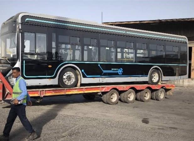 بارگیری ۱۲۹ اتوبوس برقی در گمرک بندرعباس