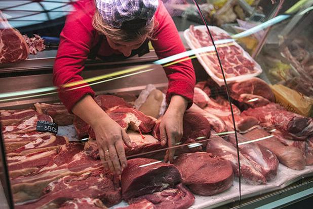 حمایت از دامداران با تولید قراردادی گوشت قرمز