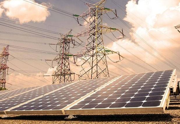 آغاز عملیات اجرایی احداث ۱۵ مگاوات نیروگاه خورشیدی در اهواز