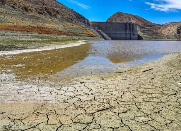 زمستان نرمال کم‌بارشی اصفهان راجبران نمی‌کند؛آلودگی پایدارتا نیمه آذر