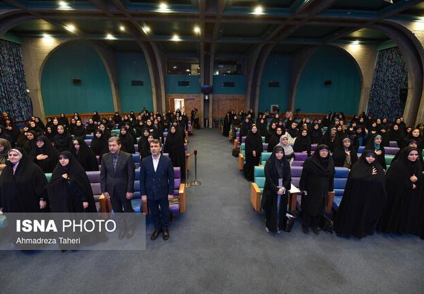 مطالبه‌گری بانوان استان اصفهان از معاون رئیس‌جمهور