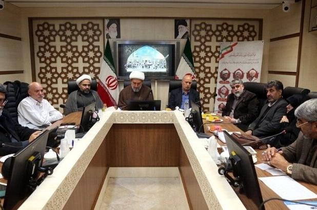 رئیس فدراسیون فوتبال به حوزه علمیه آمد