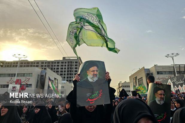تصاویری از مراسم بزرگداشت شهدای خدمت در مشهد