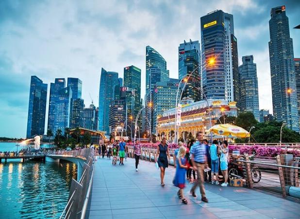 شوک به گردشگران با گرداب مصنوعی درسنگاپور+فیلم