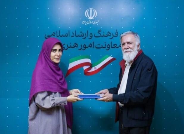هنرمند کرمانشاهی دبیرکل هفدهمین جشنواره هنرهای تجسمی فجر شد
