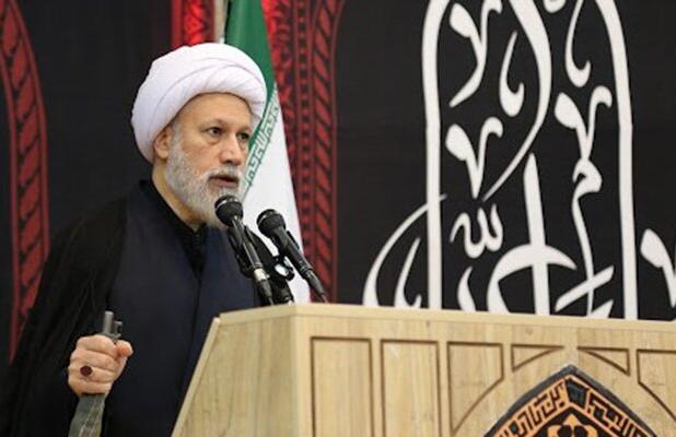 ملت ایران محکم پای کار انقلاب اسلامی ایستاده اند