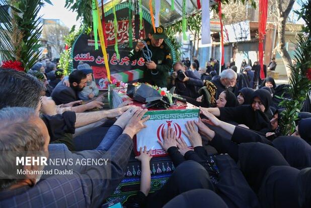 شهدای گمنام در شهر دروازه کربلا بدرقه شدند