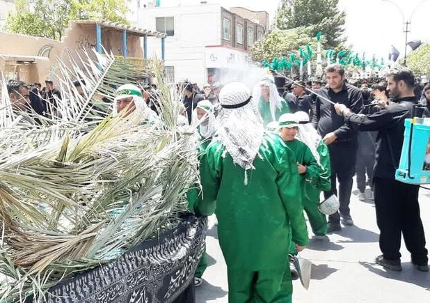 عزاداری مردم کاشمر در عاشورای حسینی 