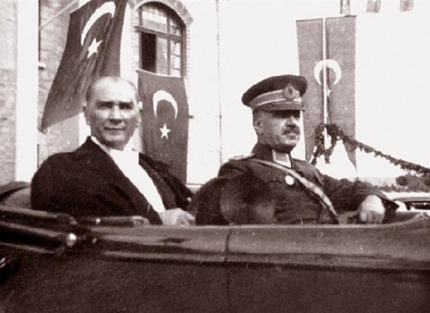 وضعیت دموکراسی ترکیه در 102 سالگی جمهوری از نگاه تحلیلگر ترک