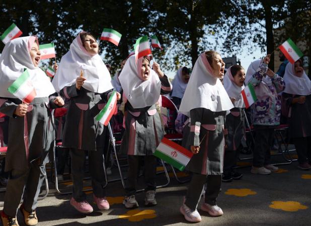 برگزاری جشن شکوفه‌ها در سنندج