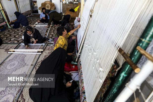 فقط ۱۸۵ هزار بافنده از ۲ میلیون نفر تکلیف قانونی، بیمه هستند