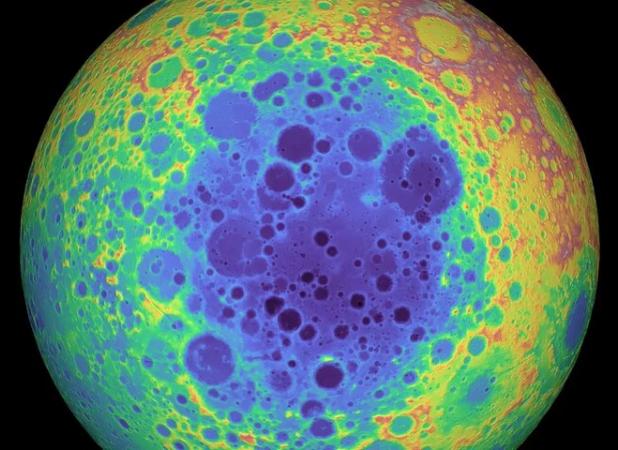 کشف زنگ زدگی آهن روی ماه