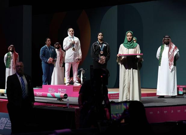 مهسا بهشتی: خودم درس می‌خوانم و دکتر می‌شوم!