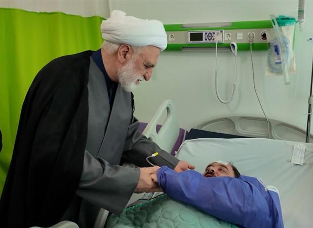 عیادت رئیس قوه قضائیه از مجروحان حمله صهیونیست‌ها به زندان اوین