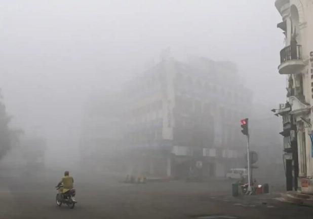 وجود گرد و غبار در بندرعباس تا ظهر فردا ادامه خواهد داشت